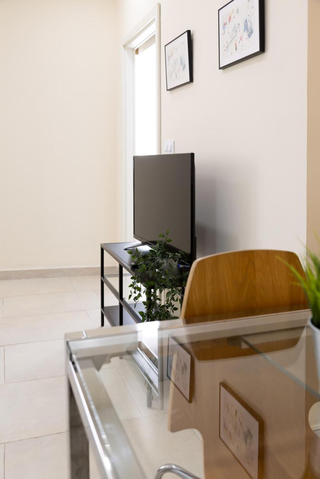 Nest Silence Valence